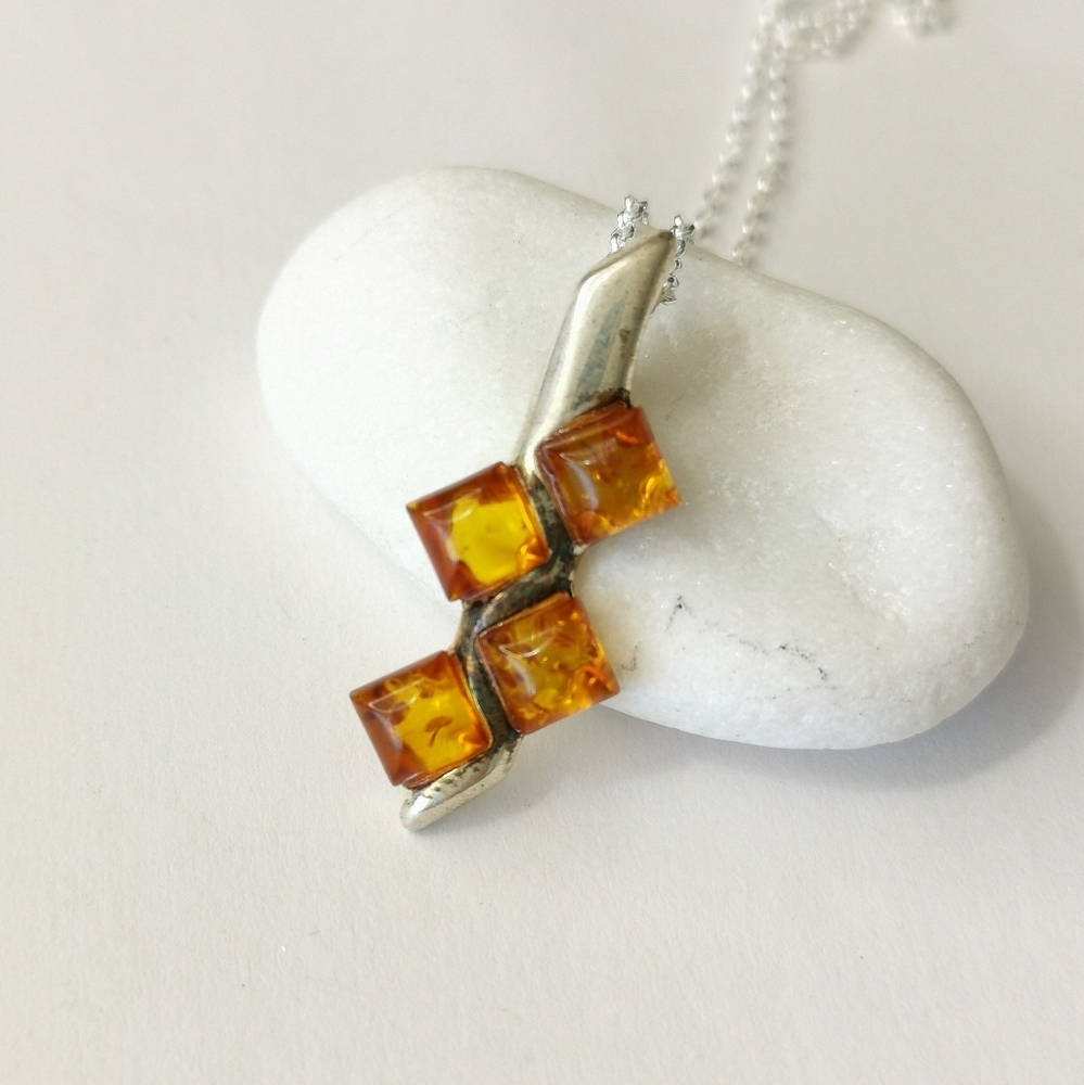 Baltic Amber sterling silver pendant necklace 🆕